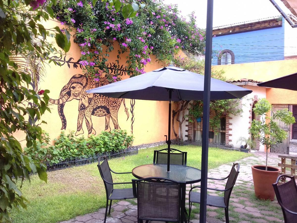 Casa Los Naranjos Альенде Экстерьер фото