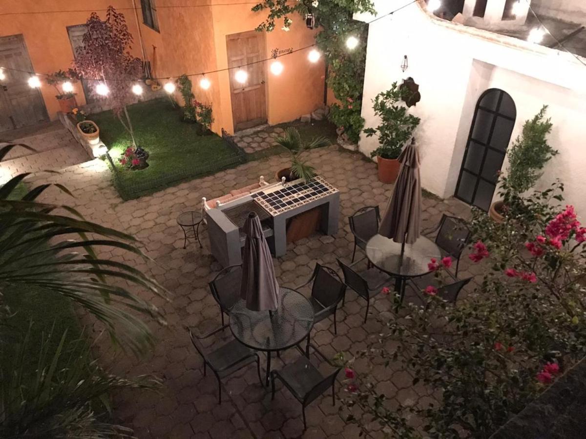 Casa Los Naranjos Альенде Экстерьер фото