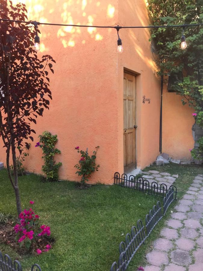 Casa Los Naranjos Альенде Экстерьер фото